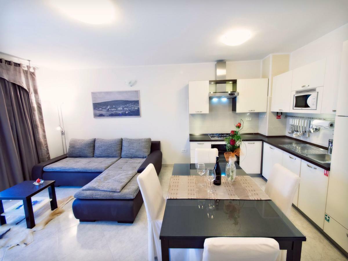 Apartmani Fortuna Zlarin Εξωτερικό φωτογραφία