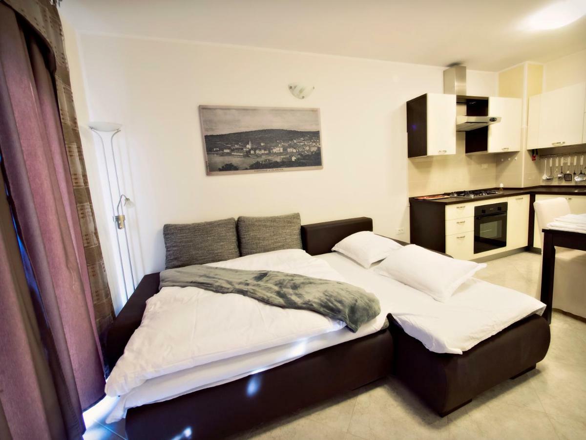Apartmani Fortuna Zlarin Εξωτερικό φωτογραφία