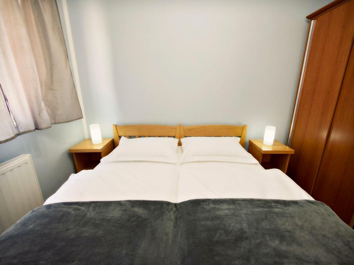 Apartmani Fortuna Zlarin Εξωτερικό φωτογραφία